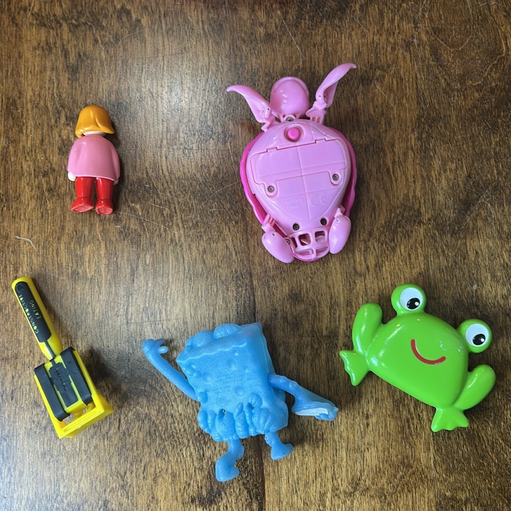 Toy Bundle - Picture 15 of 16